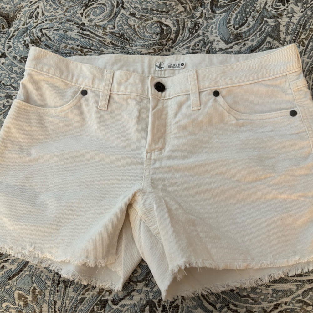 Carve Designs off-white Jean Shorts
